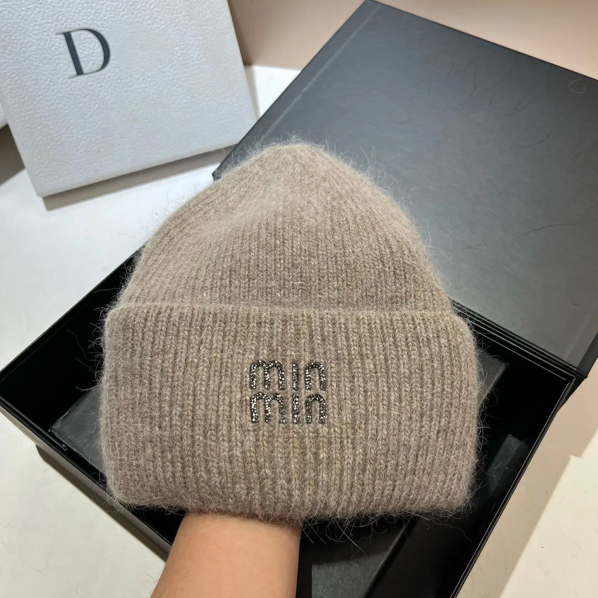 Luxury Rhinestones Fashion Women Winter Hats Real Rabbit Fur Wool Skullies Beanies Knitted Hat Lady Warm Walking Bonnet Cap  Pr