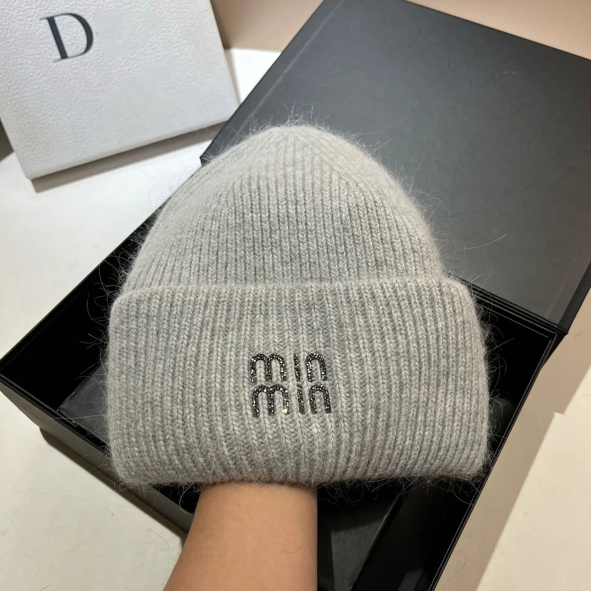 Luxury Rhinestones Fashion Women Winter Hats Real Rabbit Fur Wool Skullies Beanies Knitted Hat Lady Warm Walking Bonnet Cap  Pr