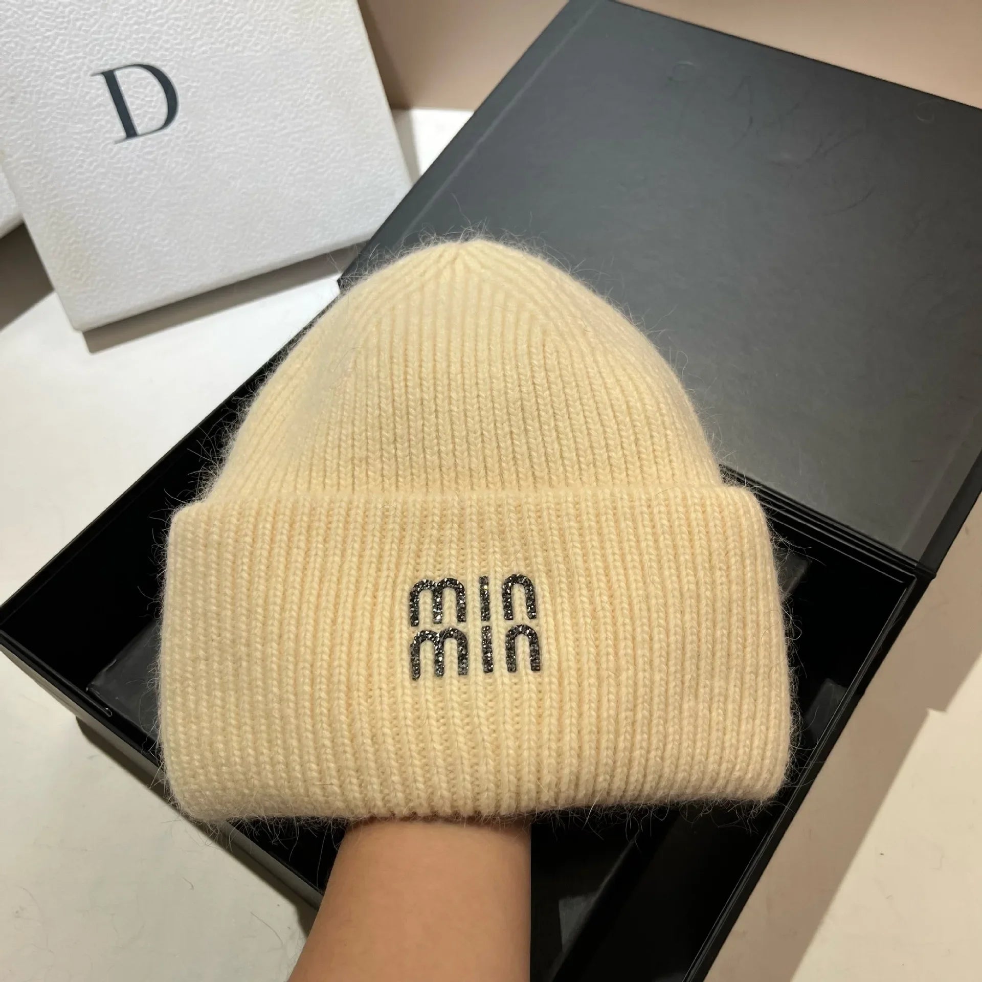 Luxury Rhinestones Fashion Women Winter Hats Real Rabbit Fur Wool Skullies Beanies Knitted Hat Lady Warm Walking Bonnet Cap  Pr